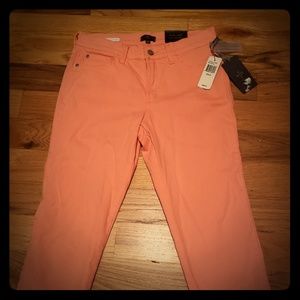 NWT NYDJ size 6 Jeans.